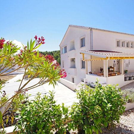 Apartments Silva سوتيفان المظهر الخارجي الصورة