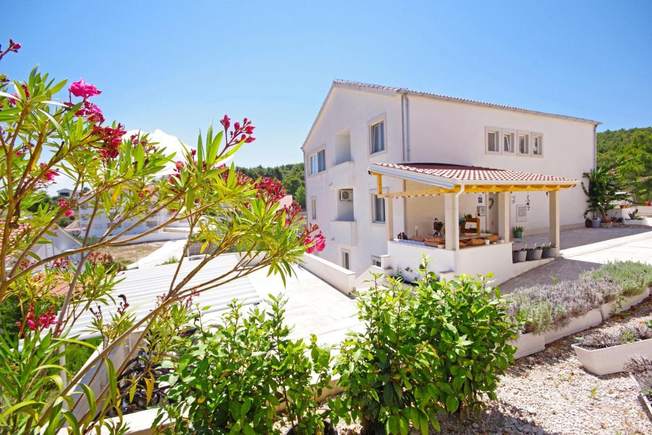 Apartments Silva سوتيفان المظهر الخارجي الصورة